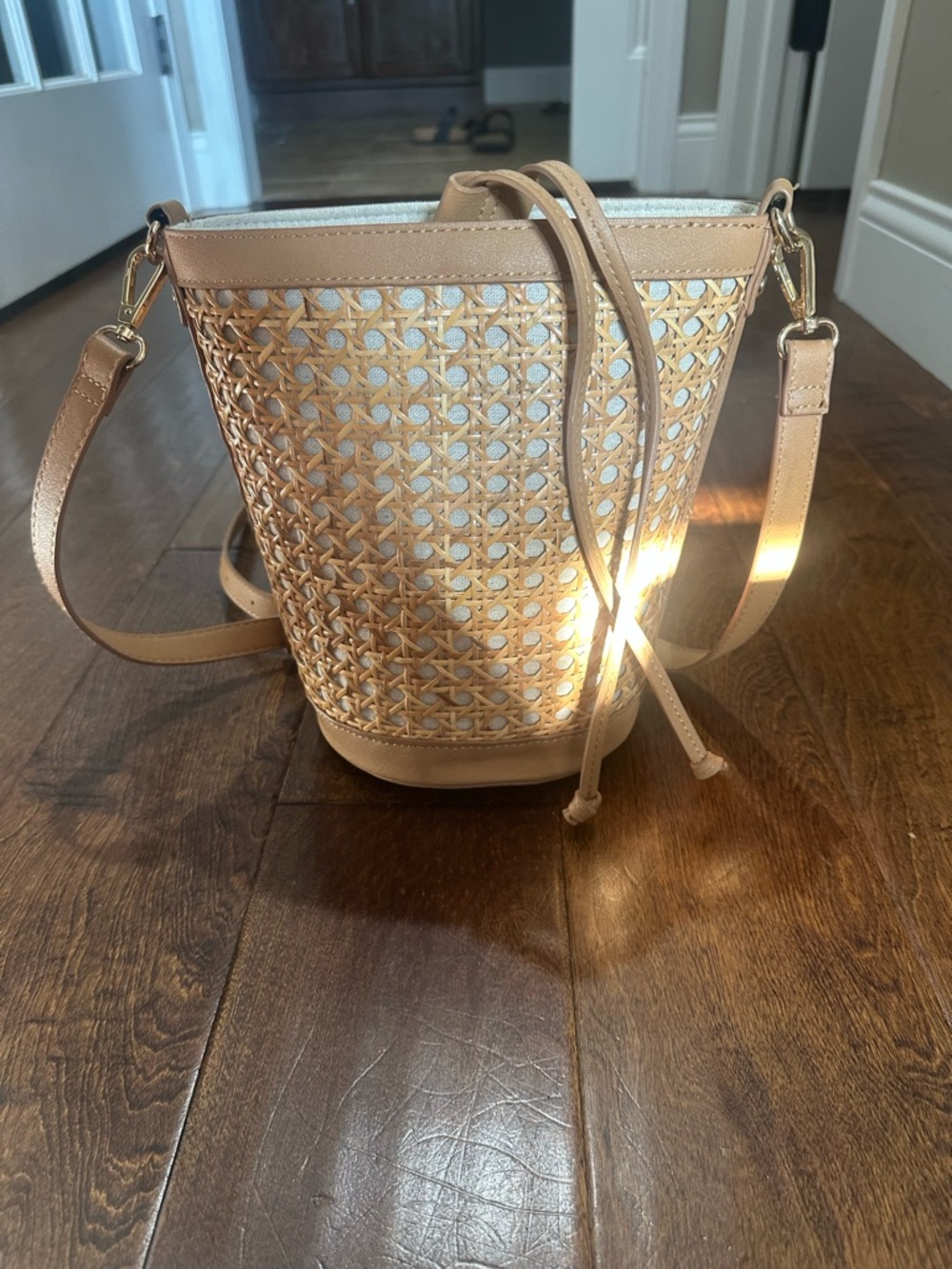 Tommy Bahama Woven Crossbody Bucket Bag